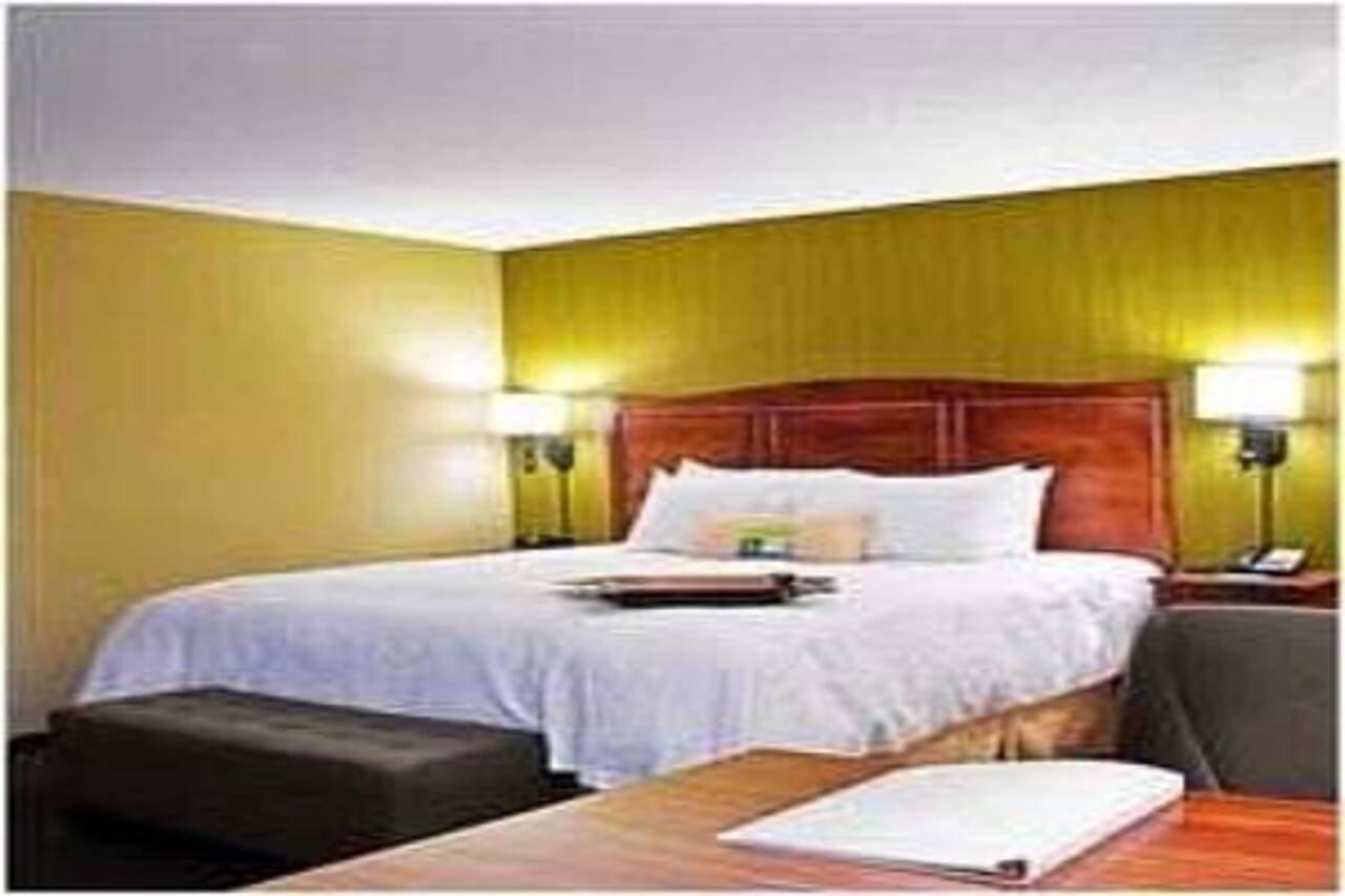 Hampton Inn & Suites Marshalltown Екстериор снимка