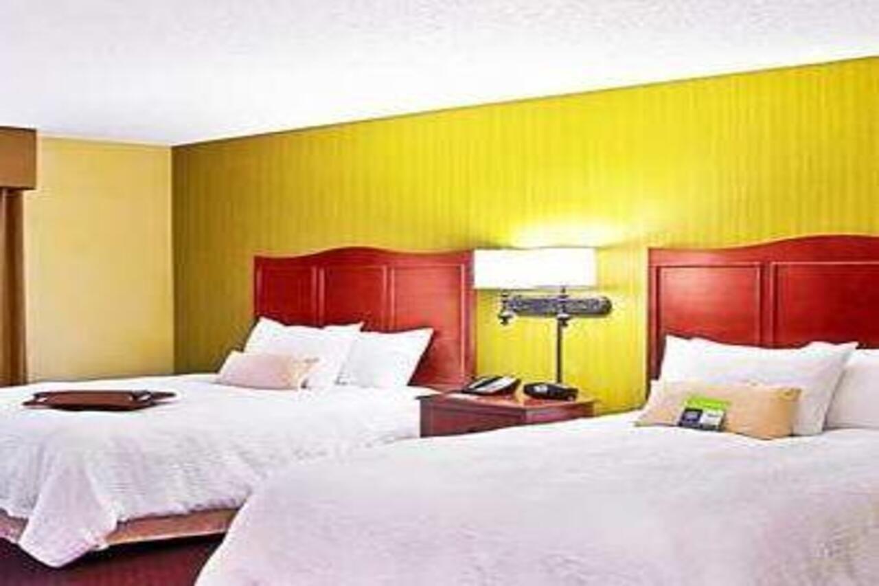 Hampton Inn & Suites Marshalltown Екстериор снимка