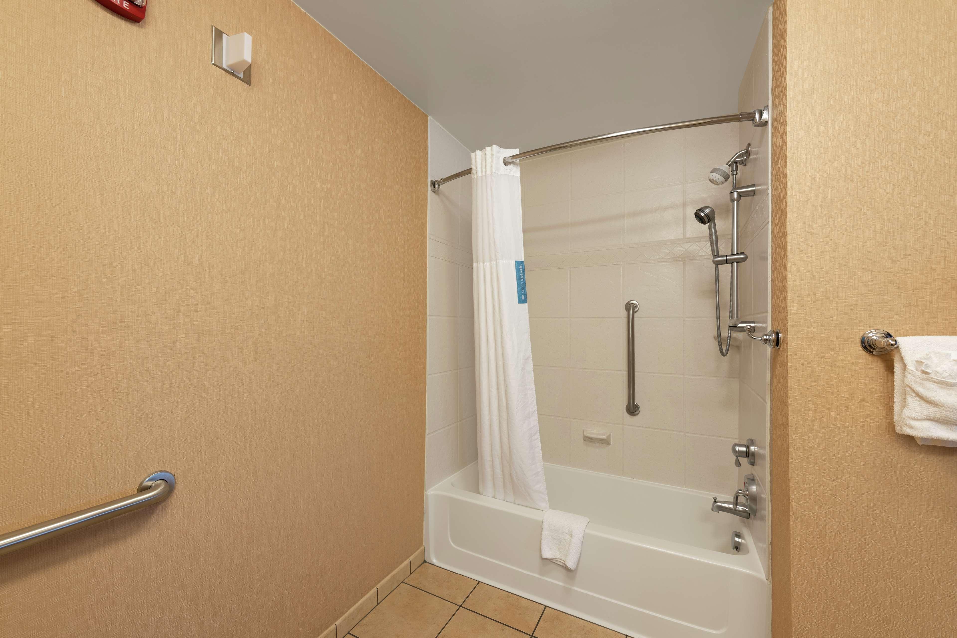 Hampton Inn & Suites Marshalltown Екстериор снимка
