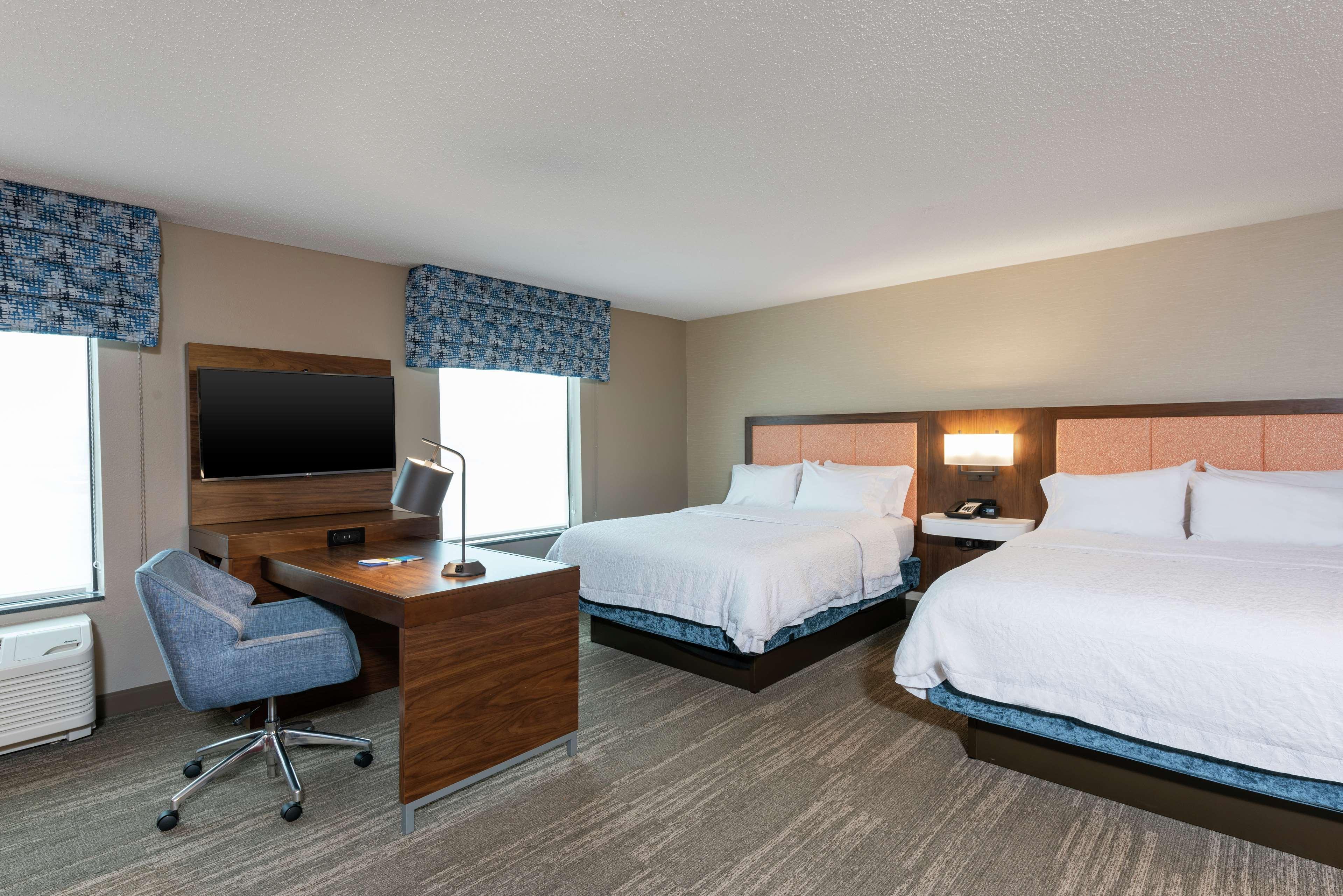 Hampton Inn & Suites Marshalltown Екстериор снимка