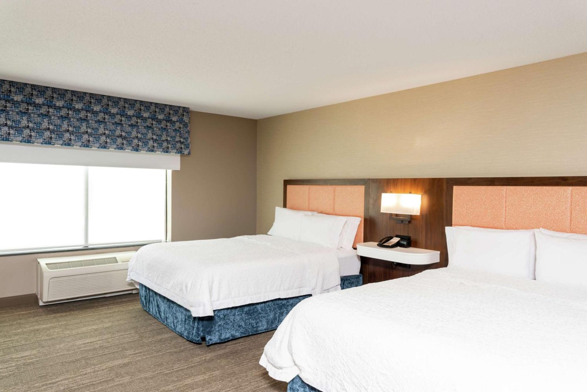 Hampton Inn & Suites Marshalltown Екстериор снимка