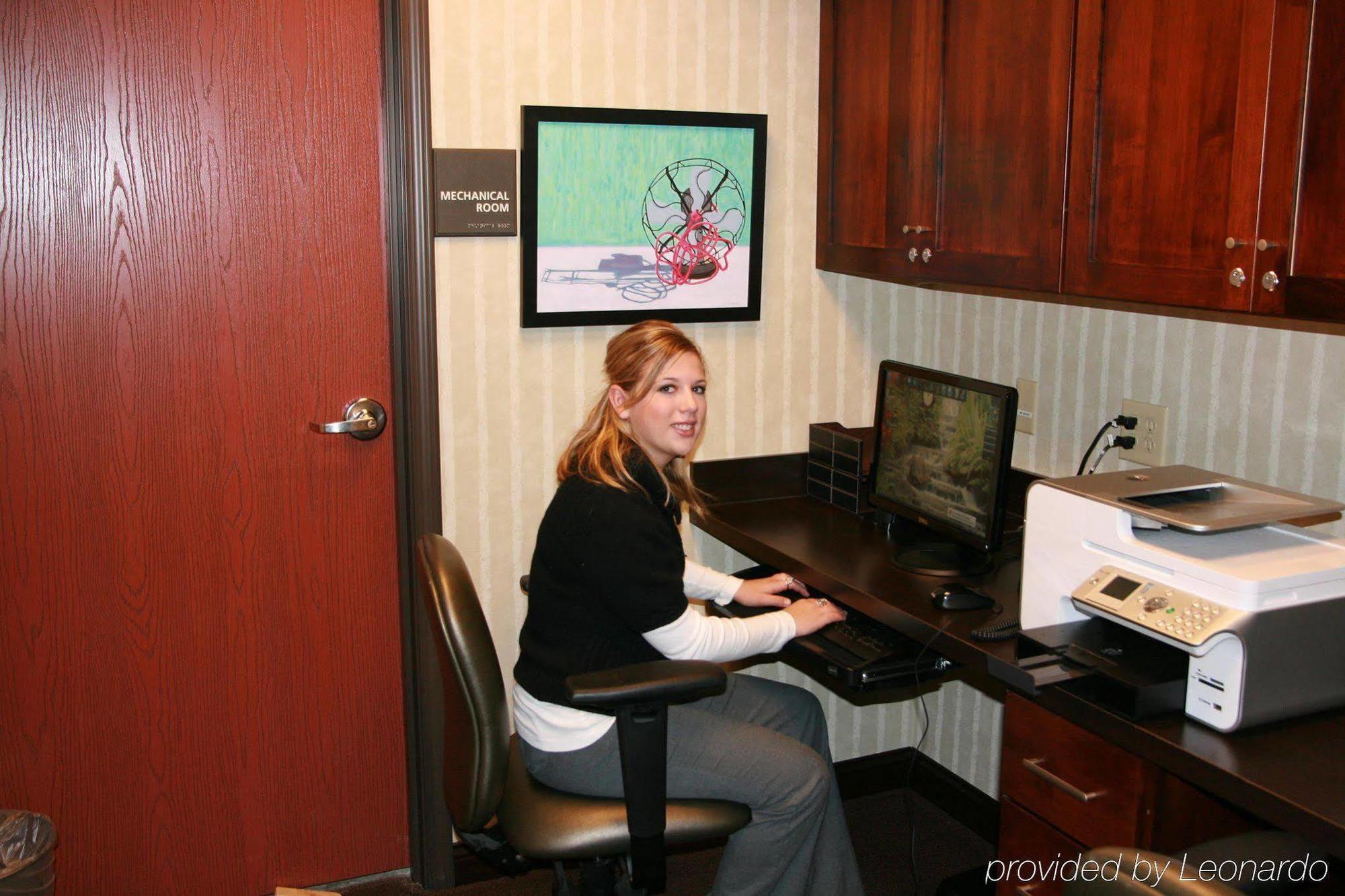 Hampton Inn & Suites Marshalltown Съоръжения снимка